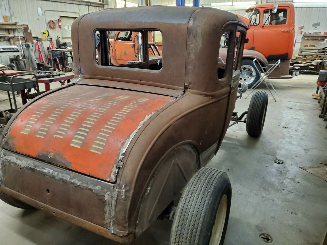 1930 Ford Model A - photo 5