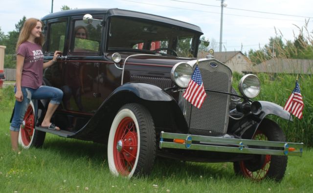 1930 Ford Model A Deluxe 4 door sedan - photo 8