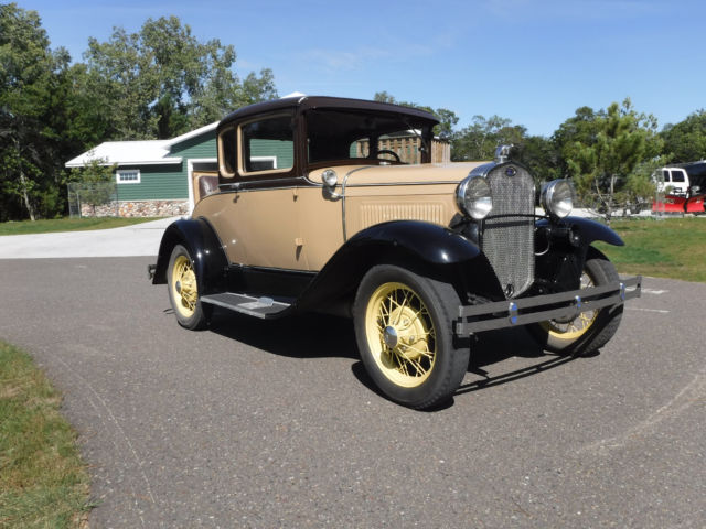 1930 Ford Model A Deluxe - photo 9