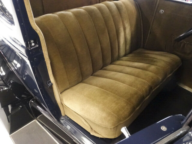 1930 Ford Model A Deluxe Rumble Seat Coupe - photo 9