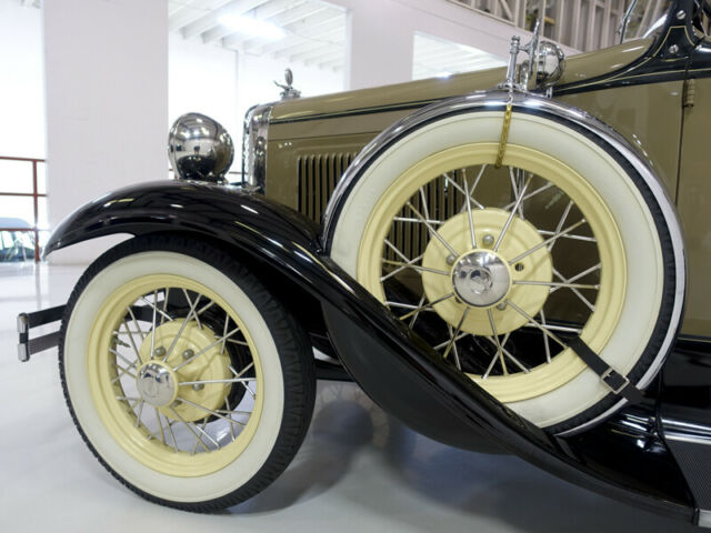 1930 Ford Model A Deluxe Rumble Seat Roadster - photo 13