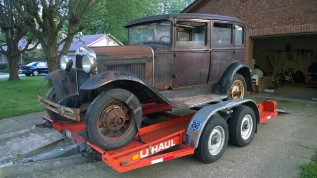 1930 Ford Model A Fordor Deluxe complete and original Briggs body 1930 Ford Model A Deluxe
