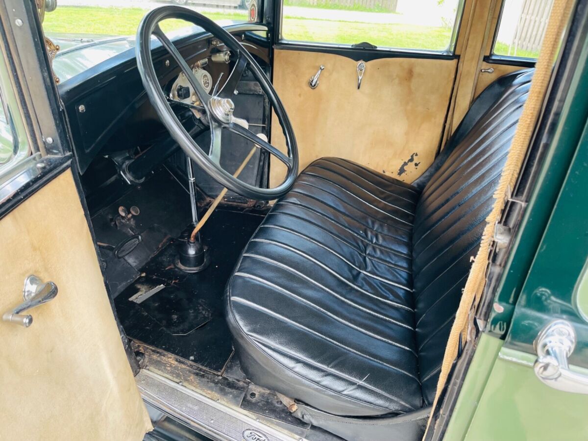1930 Ford Model A - photo 11