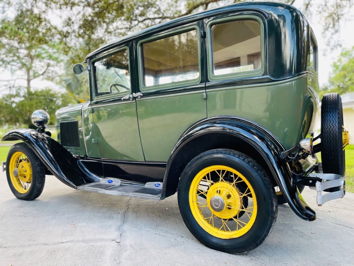 1930 Ford Model A - photo 3