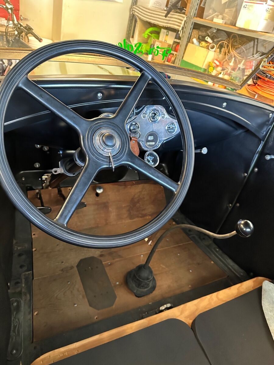 1930 Ford Model A - photo 10