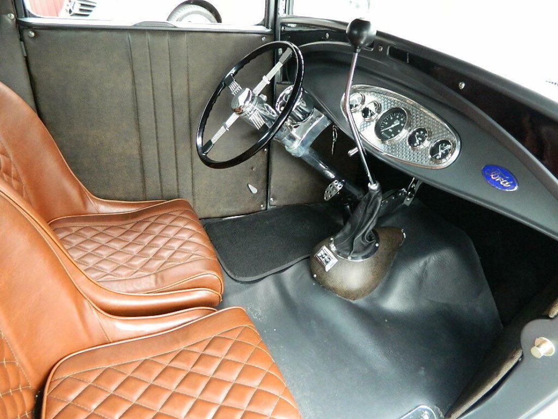 1930 Ford Model A - photo 12