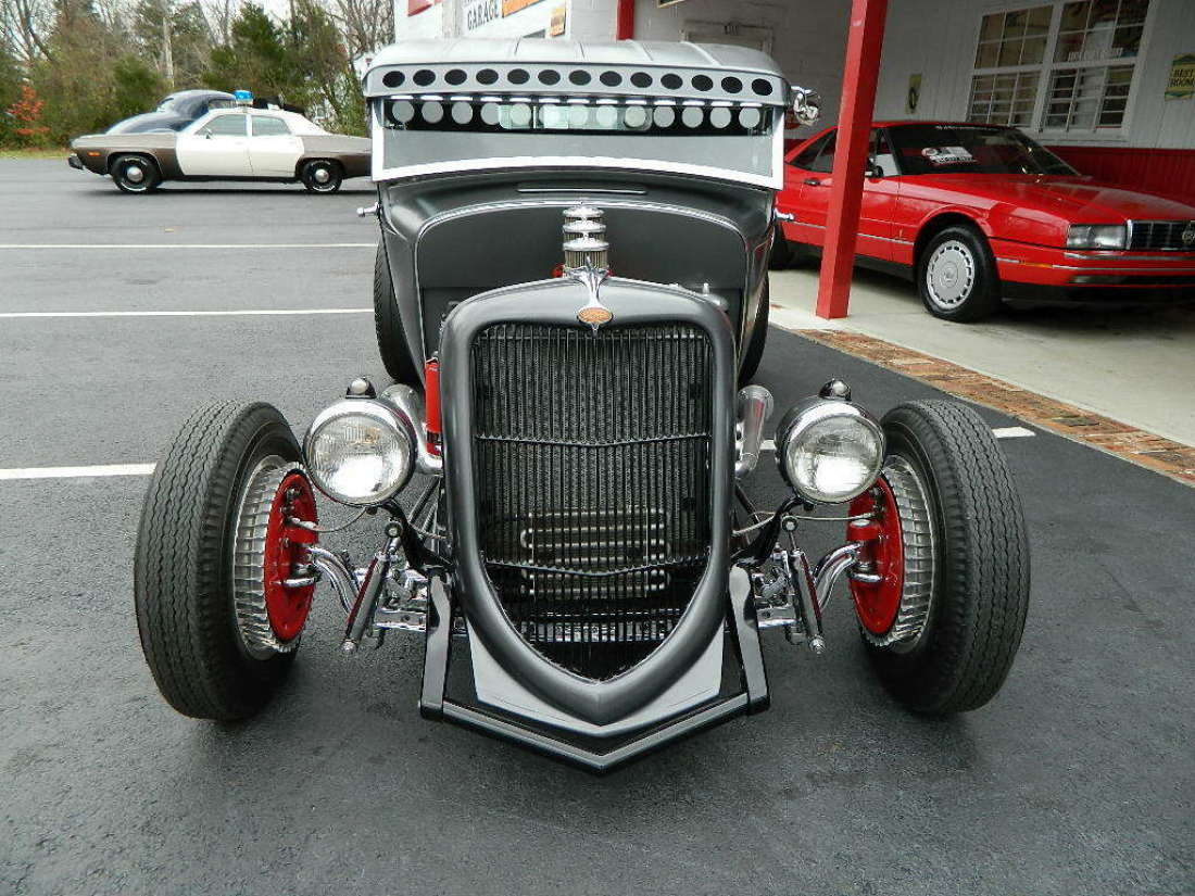 1930 Ford Model A - photo 3