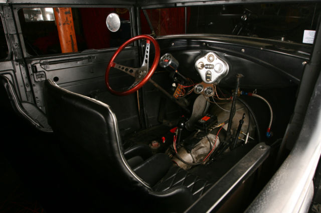 1930 Ford Model A Tudor Sedan - photo 4