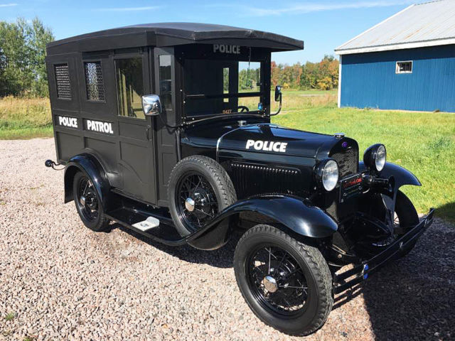 1930 Ford Model A - photo 5