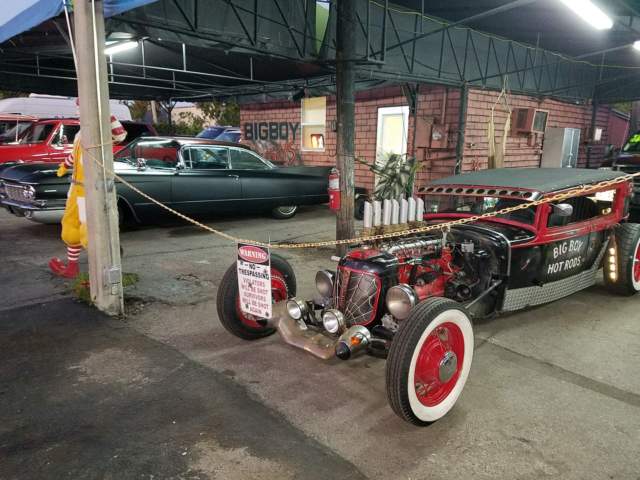 1930 Ford Model A - photo 3