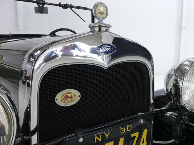 1930 Ford Model A Roadster - photo 5