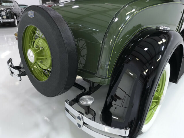 1930 Ford Model A Roadster - photo 9