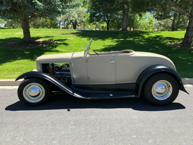 1930 Ford Model A Roadster - photo 6