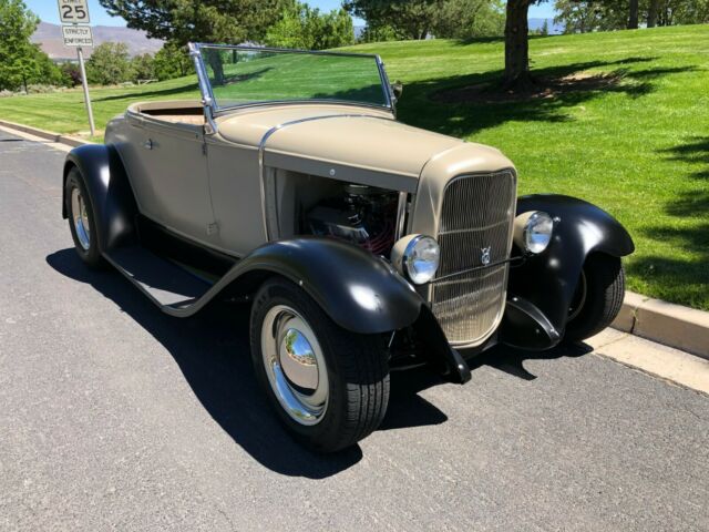 1930 Ford Model A Roadster - photo 9