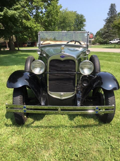 1930 Ford Model A Roadster Deluxe - photo 2