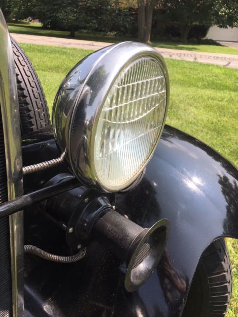 1930 Ford Model A Roadster Deluxe - photo 9