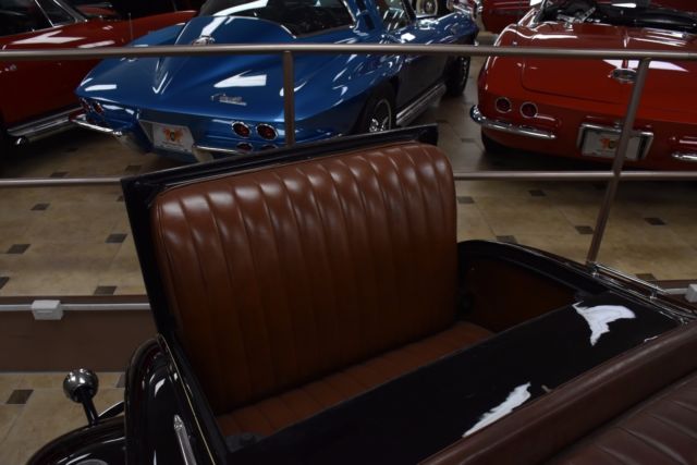 1930 Ford Model A Roadster - Rumble Seat - photo 11