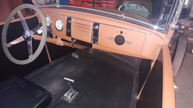 1930 Ford Model A roadster - photo 11