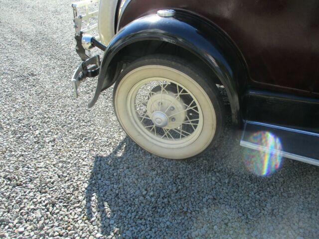 1930 Ford Model A COUPE - photo 10