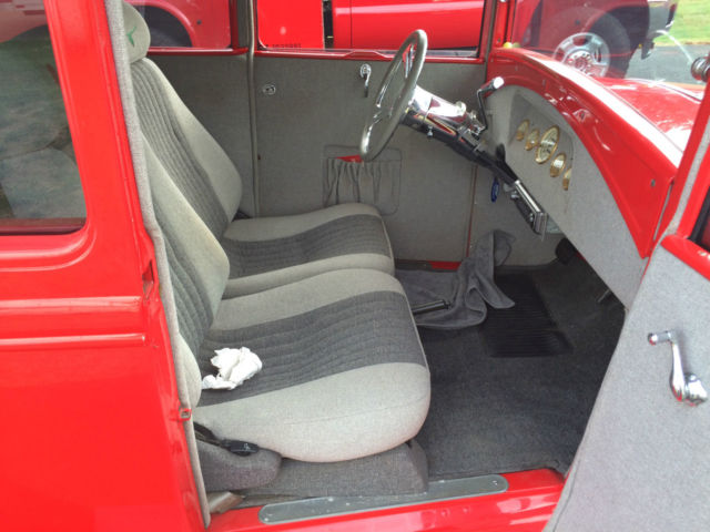 1930 Ford Model A sedan - photo 11