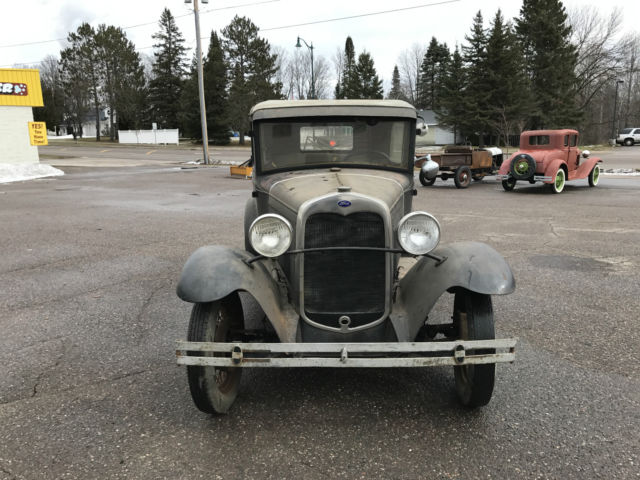1930 Ford Model A Sedan - photo 3