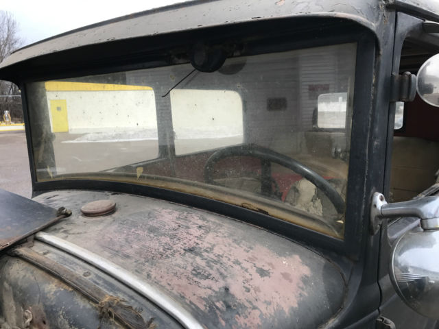 1930 Ford Model A Sedan - photo 8