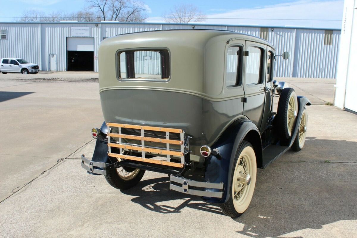 1930 Ford Model A - photo 5