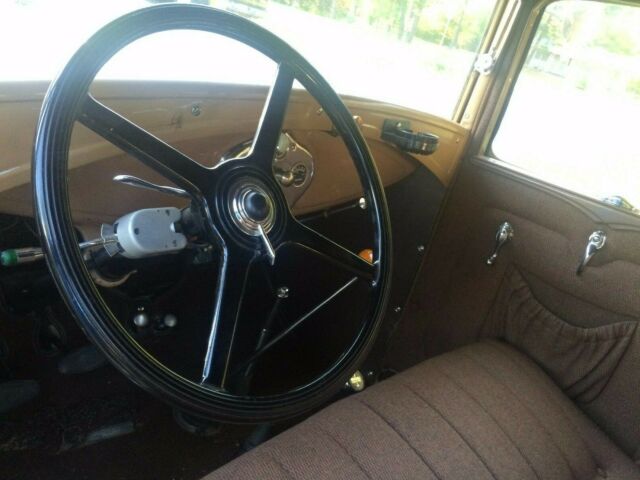 1930 Ford Model A - photo 5
