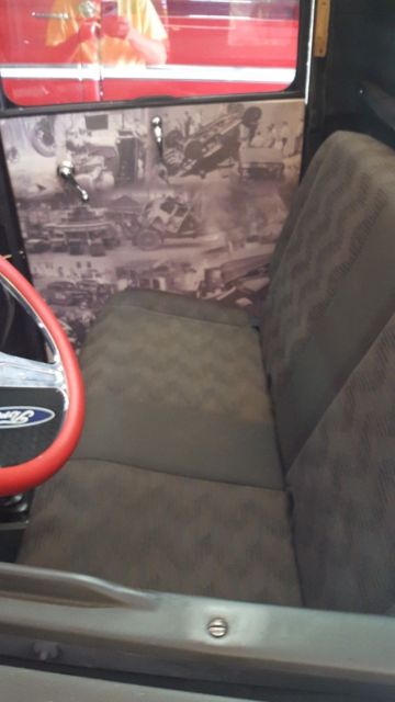 1930 Ford Model A - photo 3