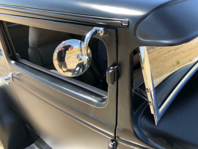 1930 Ford Model A - photo 7