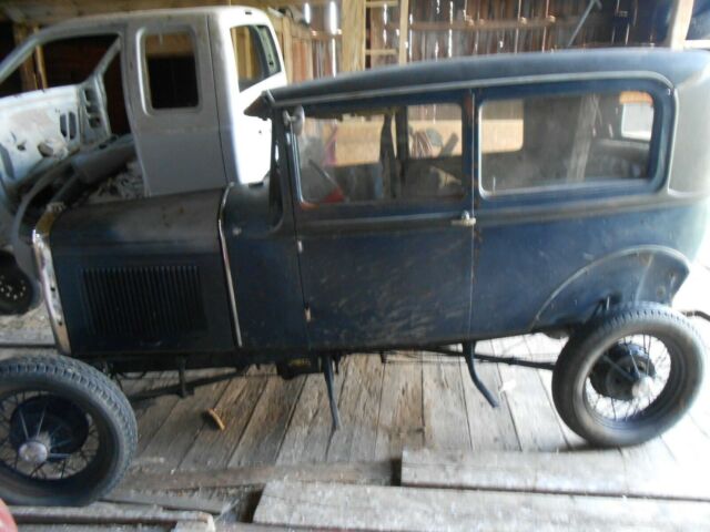 1930 Ford Model A - photo 2