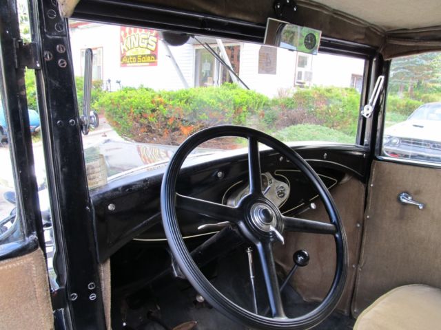 1930 Ford Model A SEDAN - photo 11