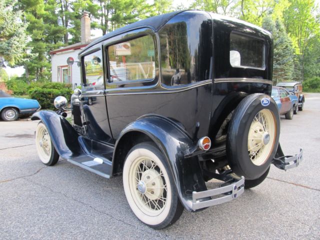 1930 Ford Model A SEDAN - photo 7