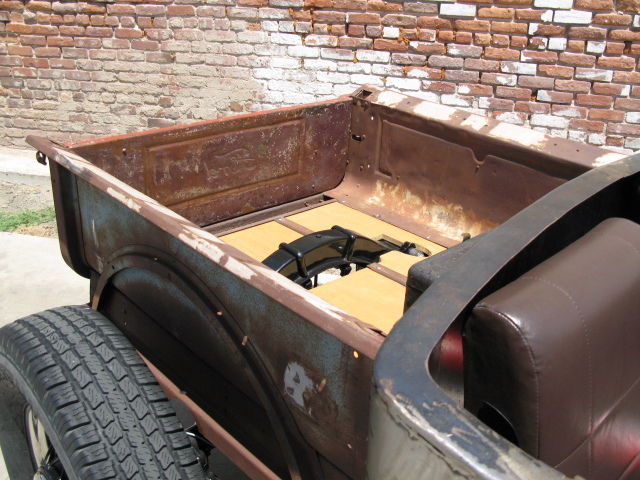 1930 Ford Model A Roadster - photo 4
