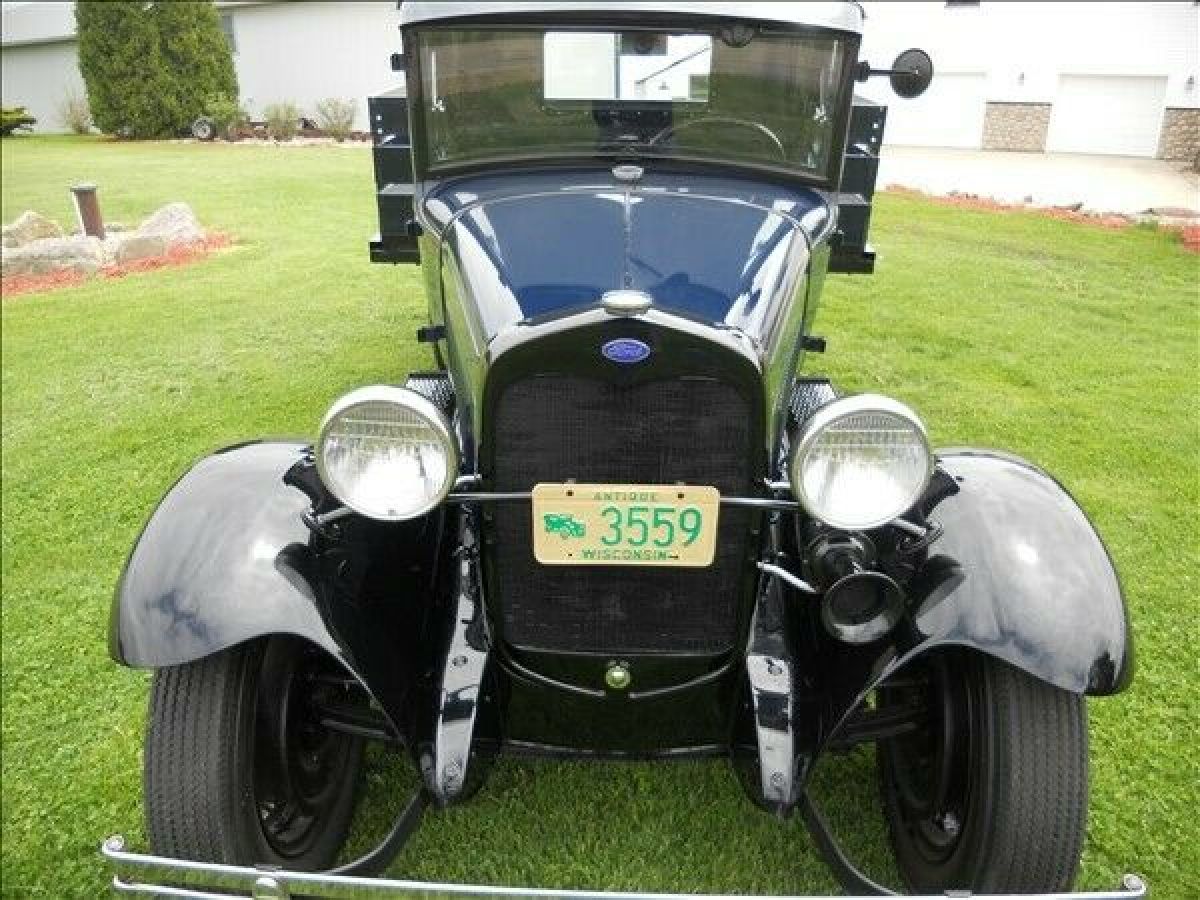 1930 Ford Model A - photo 3