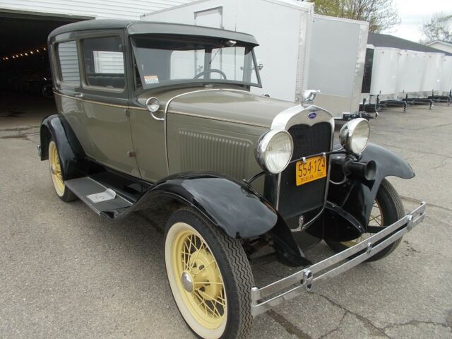 1930 Ford Model A - photo 4