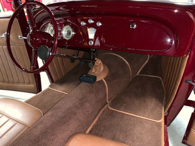 1930 Ford Model A Sedan - photo 4