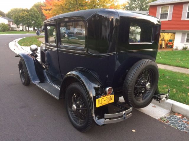 1930 Ford Model A Tudor - photo 2