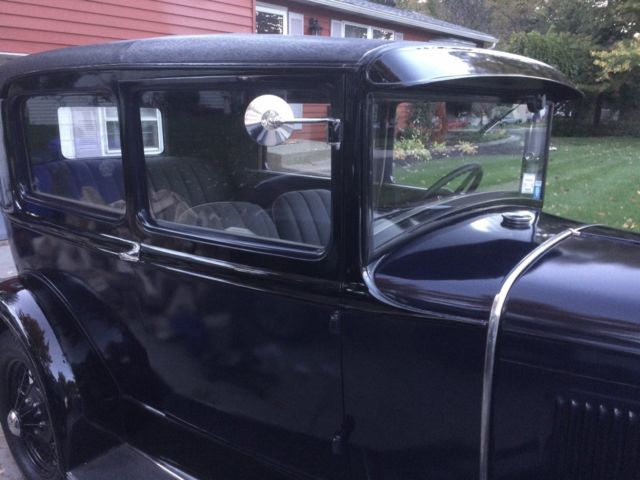 1930 Ford Model A Tudor - photo 3