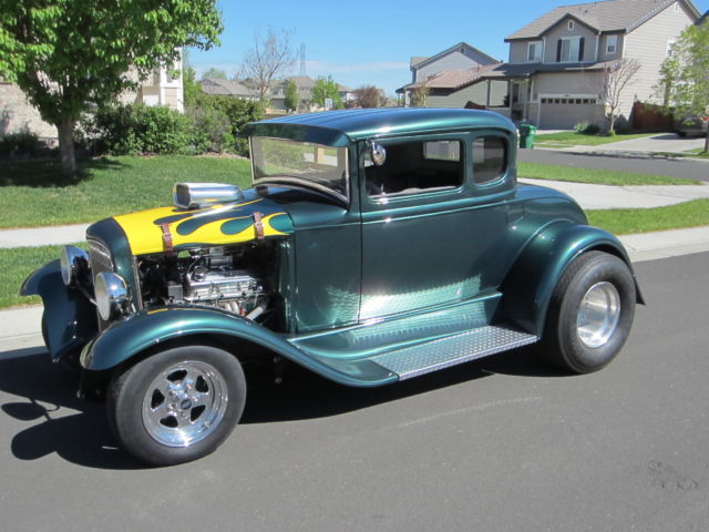 1930 Ford Model A 5 window coupe - photo 2