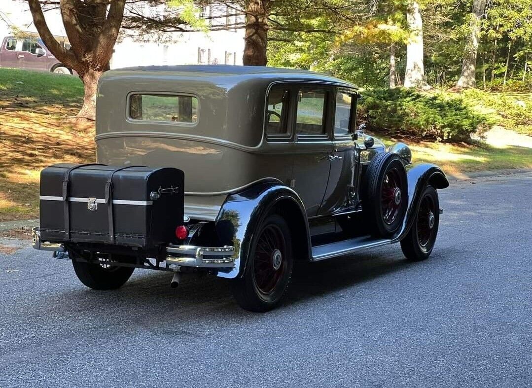 1930 Lincoln Town Car - photo 5