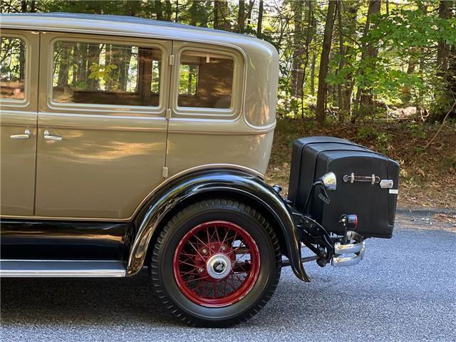 1930 Lincoln L 3 Sedan - photo 7