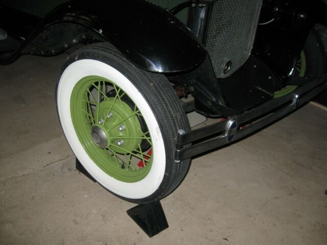 1930 Ford Model A Tudor Sedan - photo 7