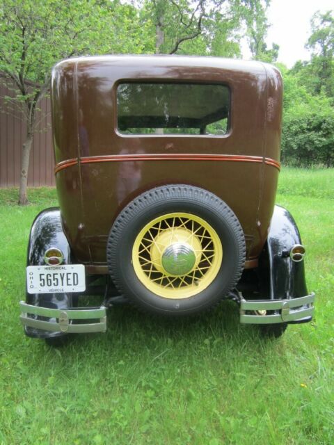 1930 Ford Model A Tudor Sedan - photo 3