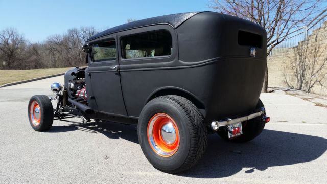 1930 Ford Model A - photo 3