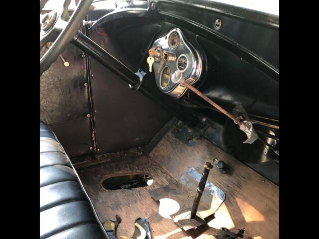 1930 Ford Model A - photo 3