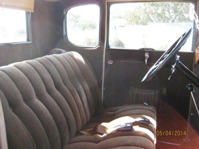 1930 Ford Model A - photo 7