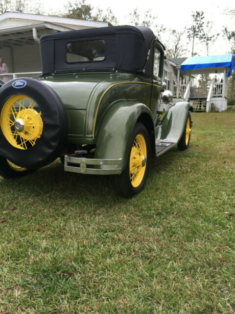 1930 Ford Model A deluxe coupe - photo 2