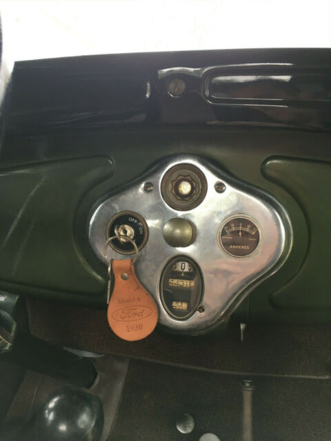 1930 Ford Model A deluxe coupe - photo 3