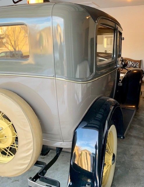 1930 Ford Model A Deluxe - photo 2
